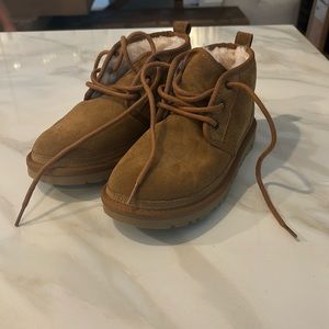 Men Neumel UGG Boots